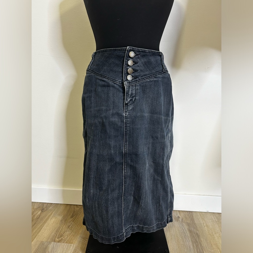 ◾️Vintage Request Y2K High-Waisted Denim Midi  Skirt with Button Detail